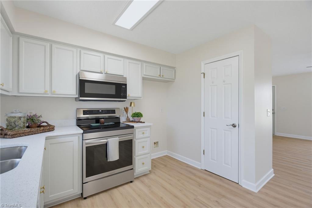 4042 Obra Road Property Photo 13