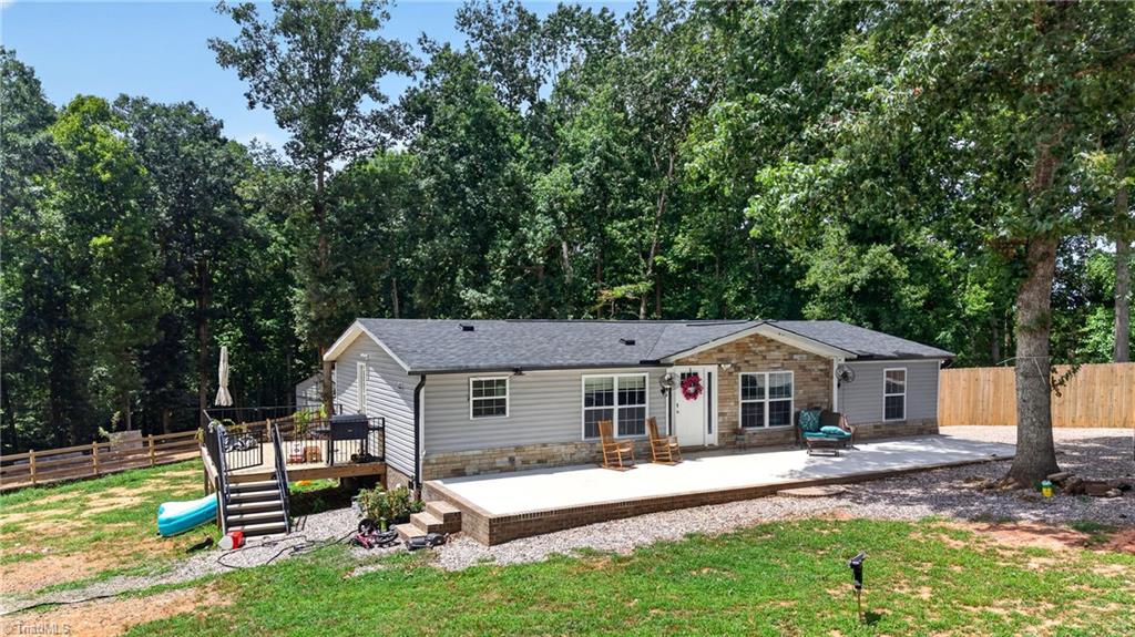 424 Back Creek Church Road Property Photo 3