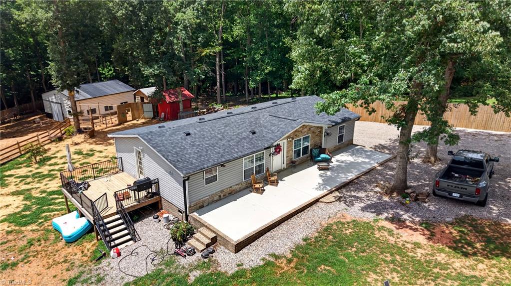 424 Back Creek Church Road Property Photo 4