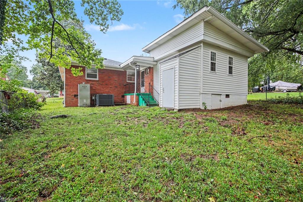 1625 Pichard Street Property Photo 18