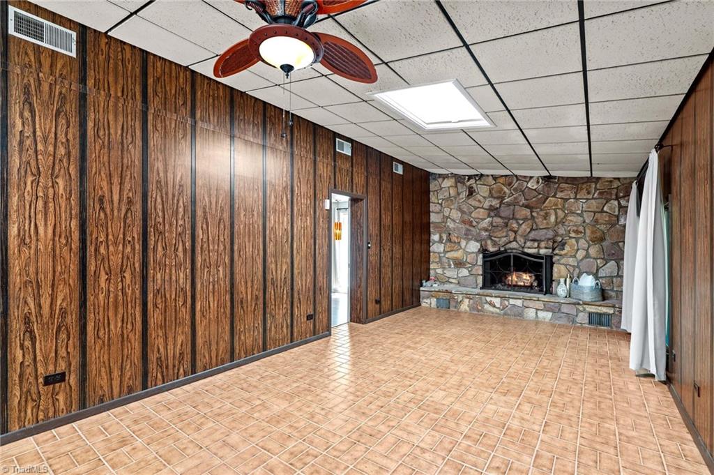 1221 Forestdale Drive Property Photo 25