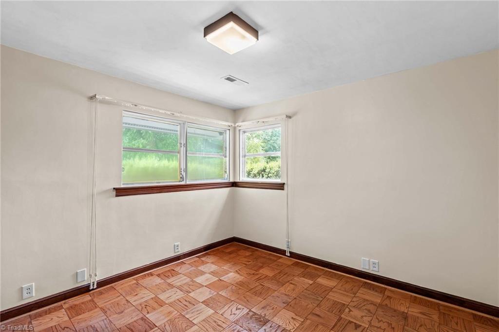 1221 Forestdale Drive Property Photo 38
