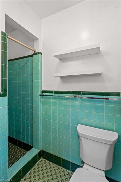 1221 Forestdale Drive Property Photo 41