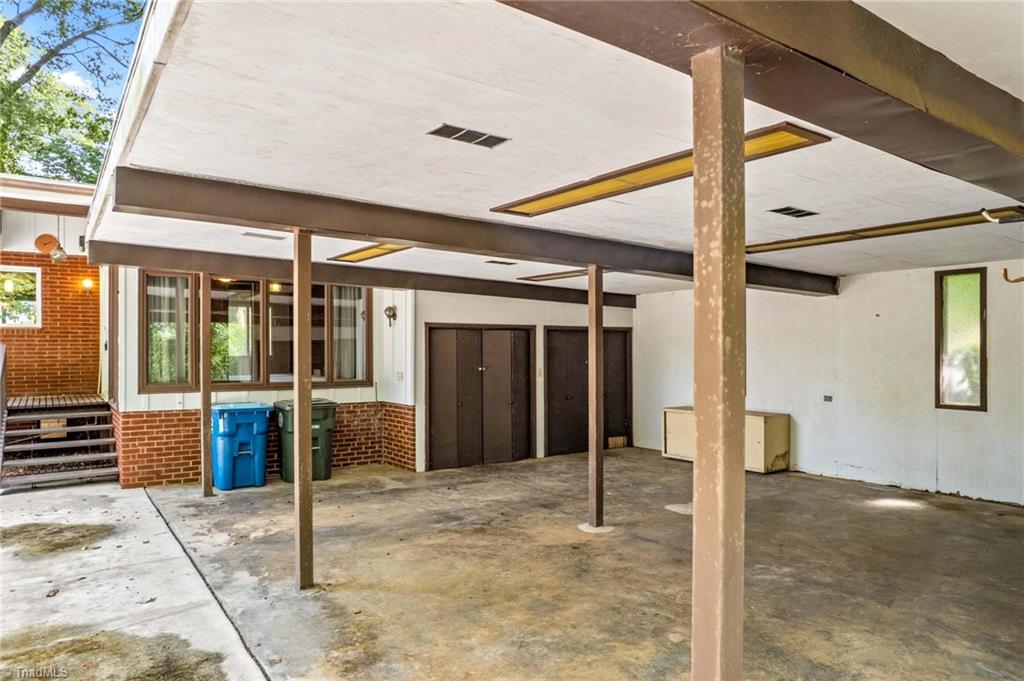 1221 Forestdale Drive Property Photo 47