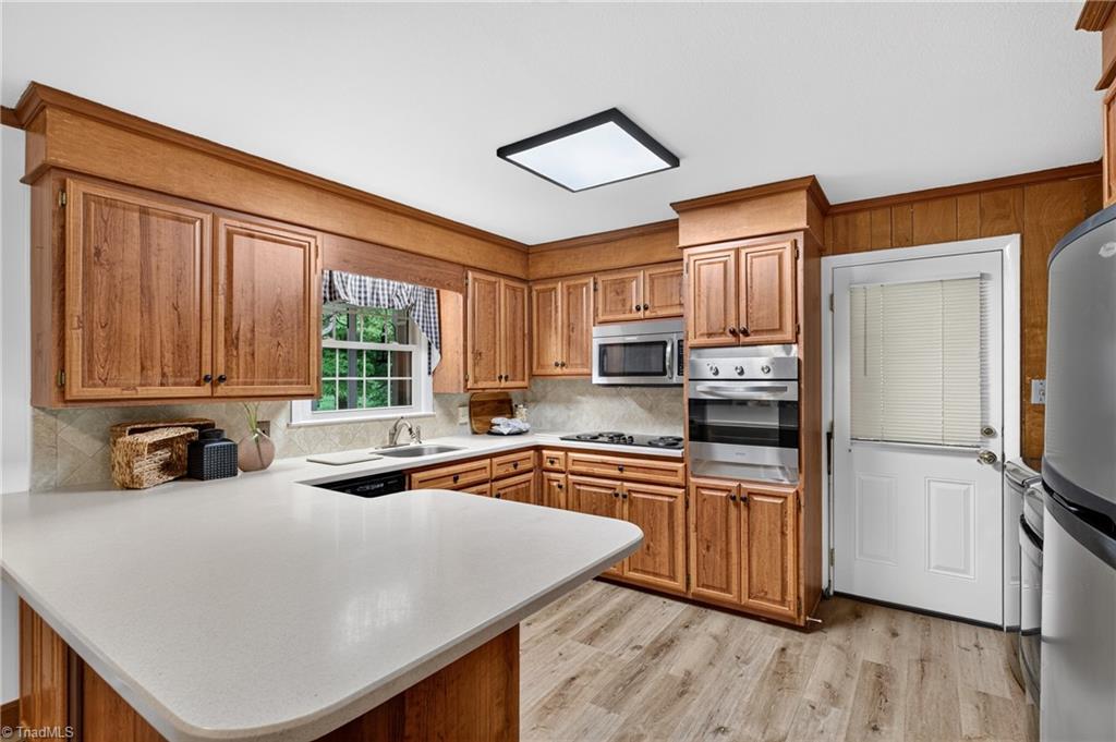 200 Brookview Circle Property Photo 19