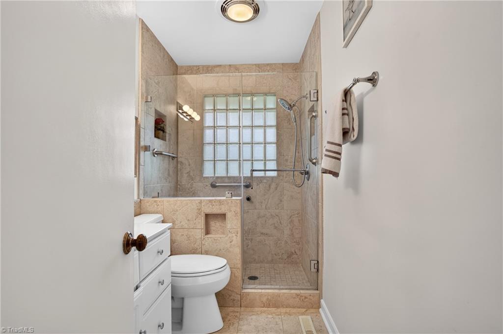 200 Brookview Circle Property Photo 32