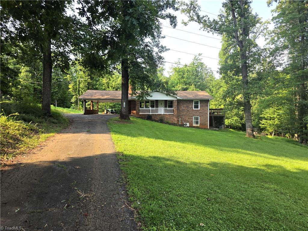 146 King Park Circle Property Photo 2
