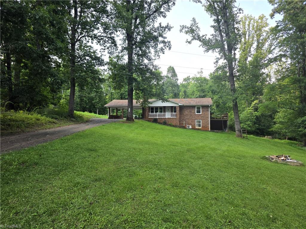 146 King Park Circle Property Photo 3