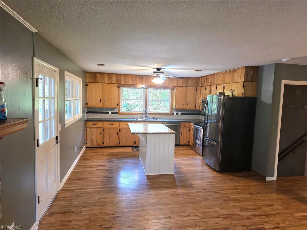 146 King Park Circle Property Photo 7