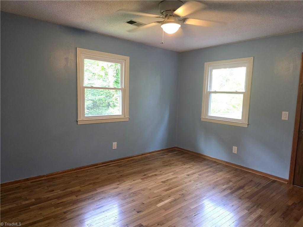 146 King Park Circle Property Photo 17