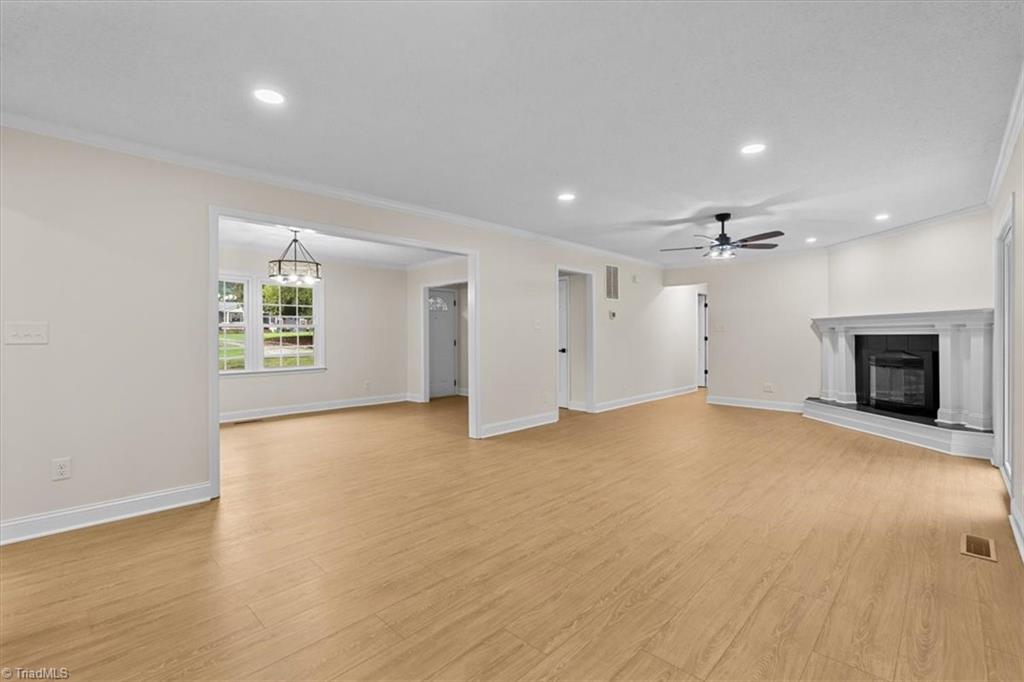 5007 Shoreline Drive Property Photo 5