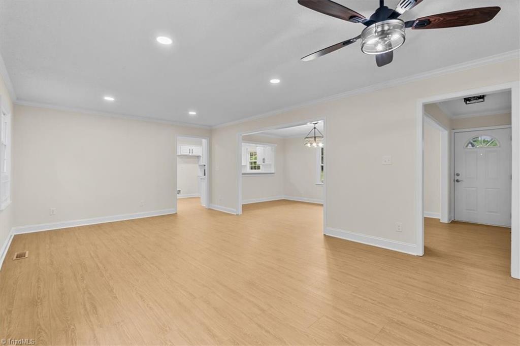 5007 Shoreline Drive Property Photo 6