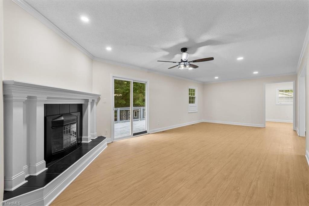 5007 Shoreline Drive Property Photo 7