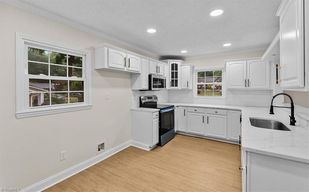 5007 Shoreline Drive Property Photo 10
