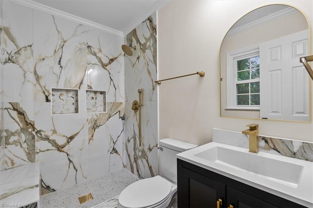 5007 Shoreline Drive Property Photo 17