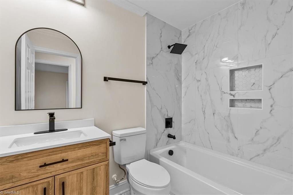 5007 Shoreline Drive Property Photo 21