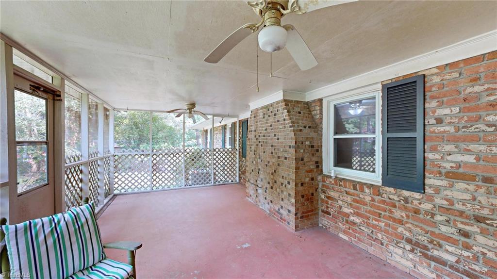 3908 Beverly Hills Drive Property Photo 5