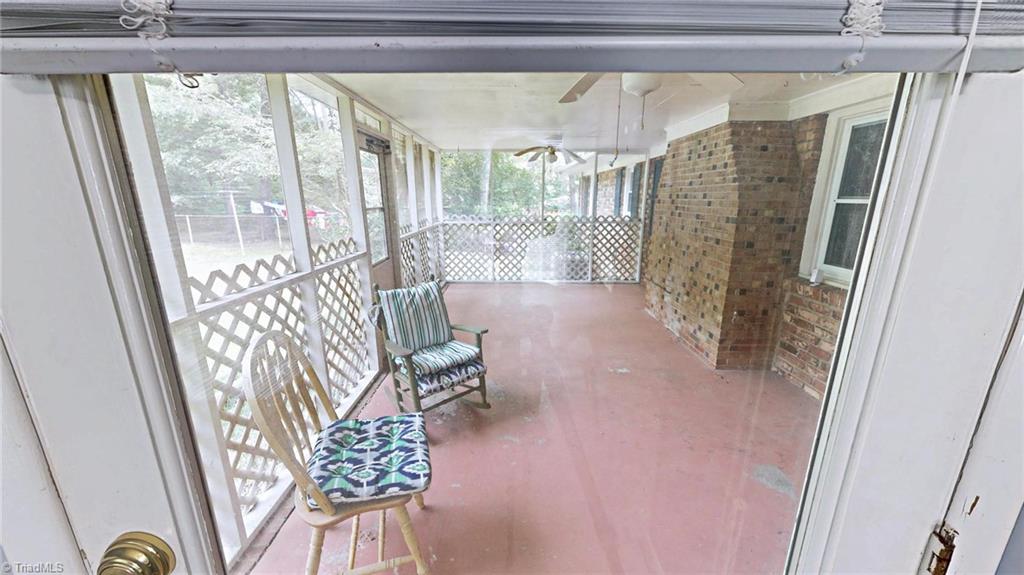 3908 Beverly Hills Drive Property Photo 19