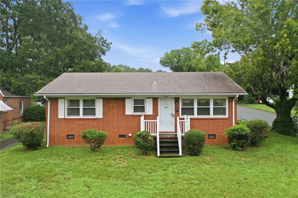 201 Rolling Road Property Photo 1