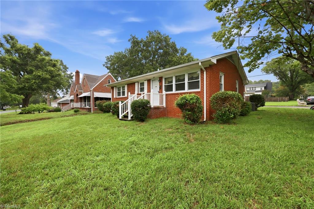 201 Rolling Road Property Photo 2