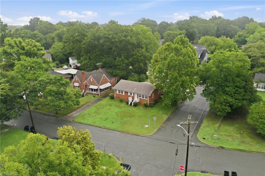 201 Rolling Road Property Photo 3