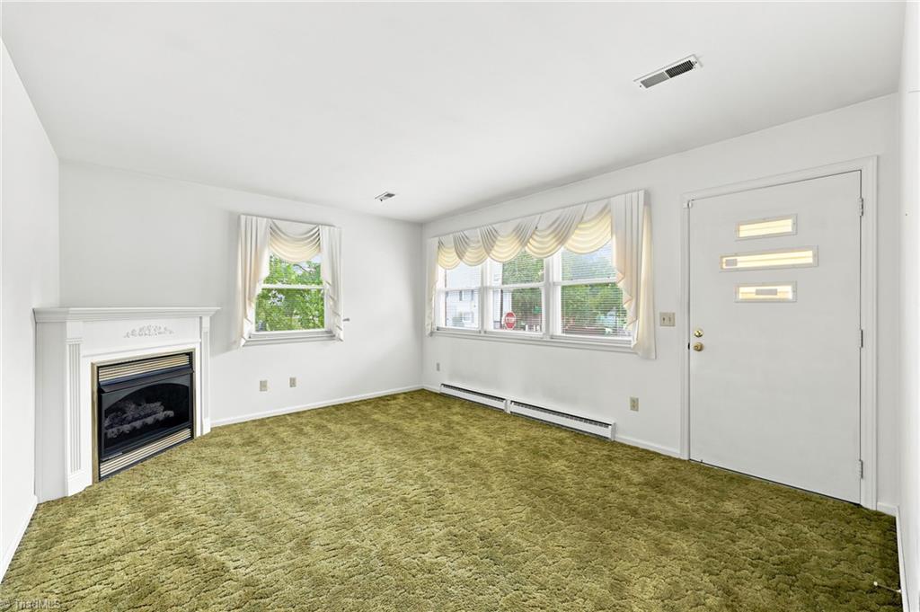 201 Rolling Road Property Photo 4