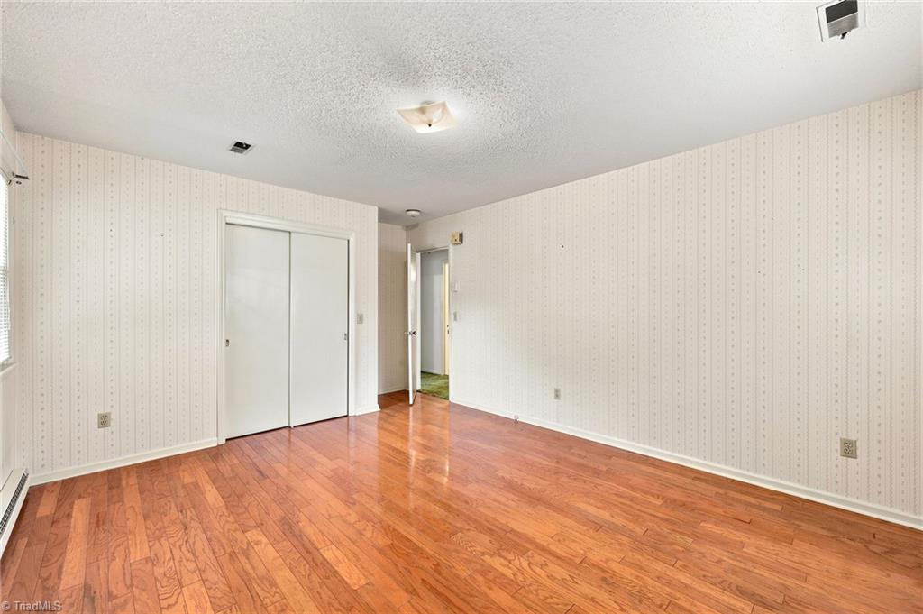 201 Rolling Road Property Photo 12
