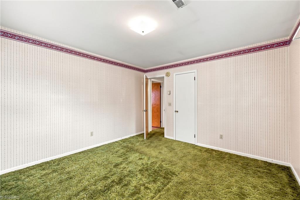 201 Rolling Road Property Photo 14