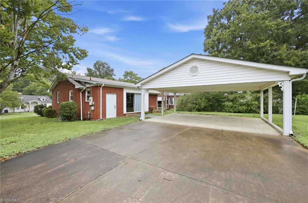 201 Rolling Road Property Photo 18