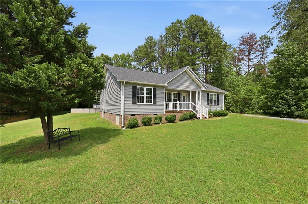 5568 Kimberly Lane Property Photo 3