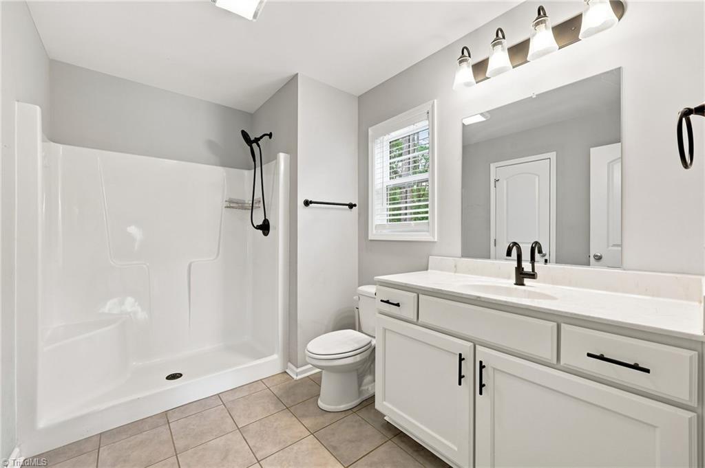 5568 Kimberly Lane Property Photo 12