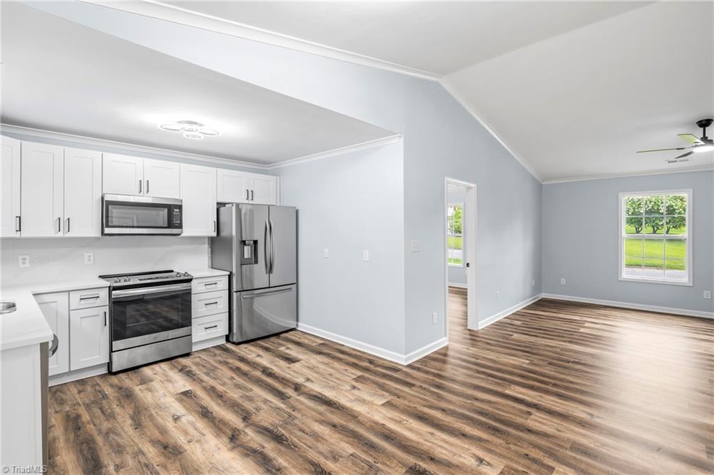 625 Rolling Green Drive Property Photo 14
