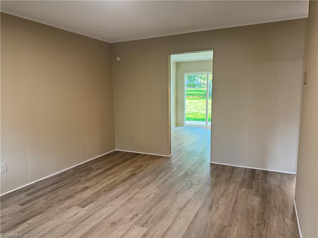 511 Everett Lane # 2 Property Photo 4