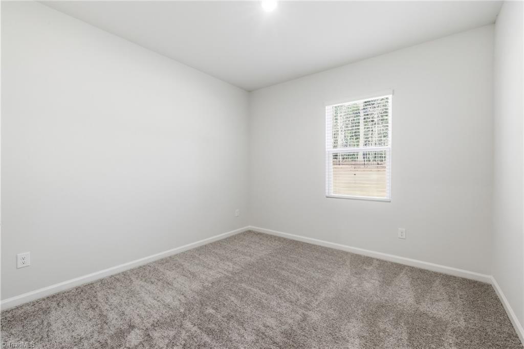407 Chesney Place Property Photo 22