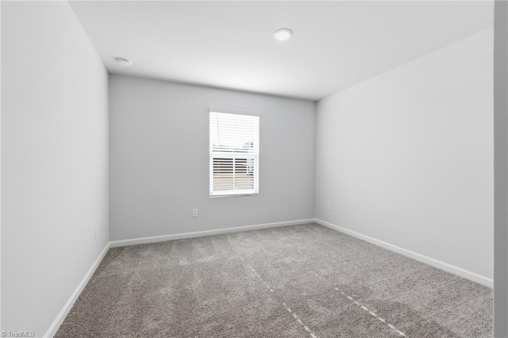407 Chesney Place Property Photo 27