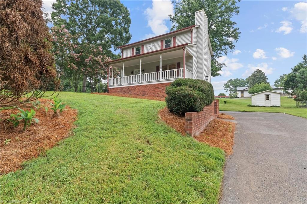1912 Inman Circle Property Photo 2