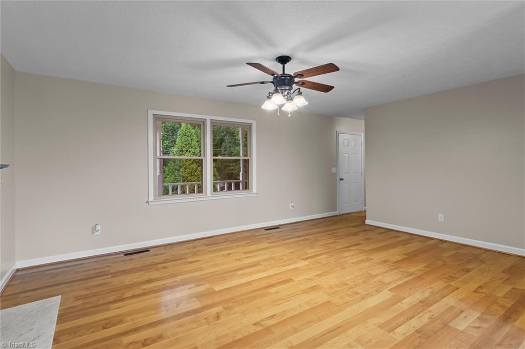 1912 Inman Circle Property Photo 7