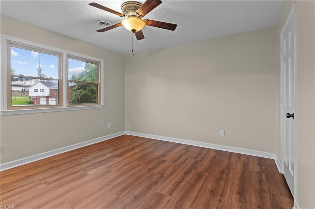 1912 Inman Circle Property Photo 14