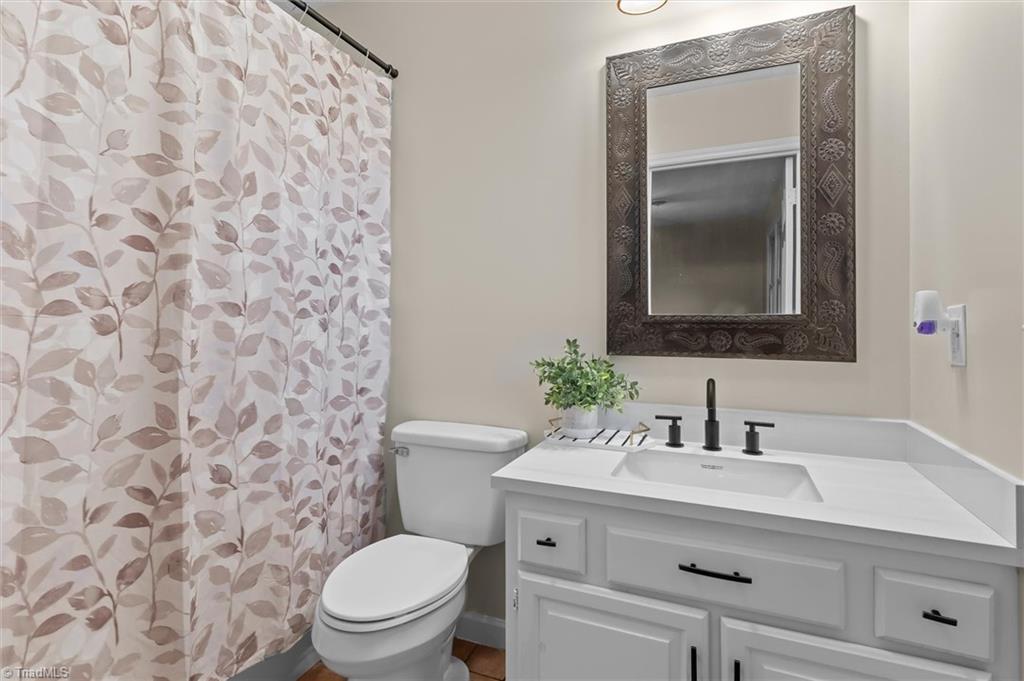 1912 Inman Circle Property Photo 16