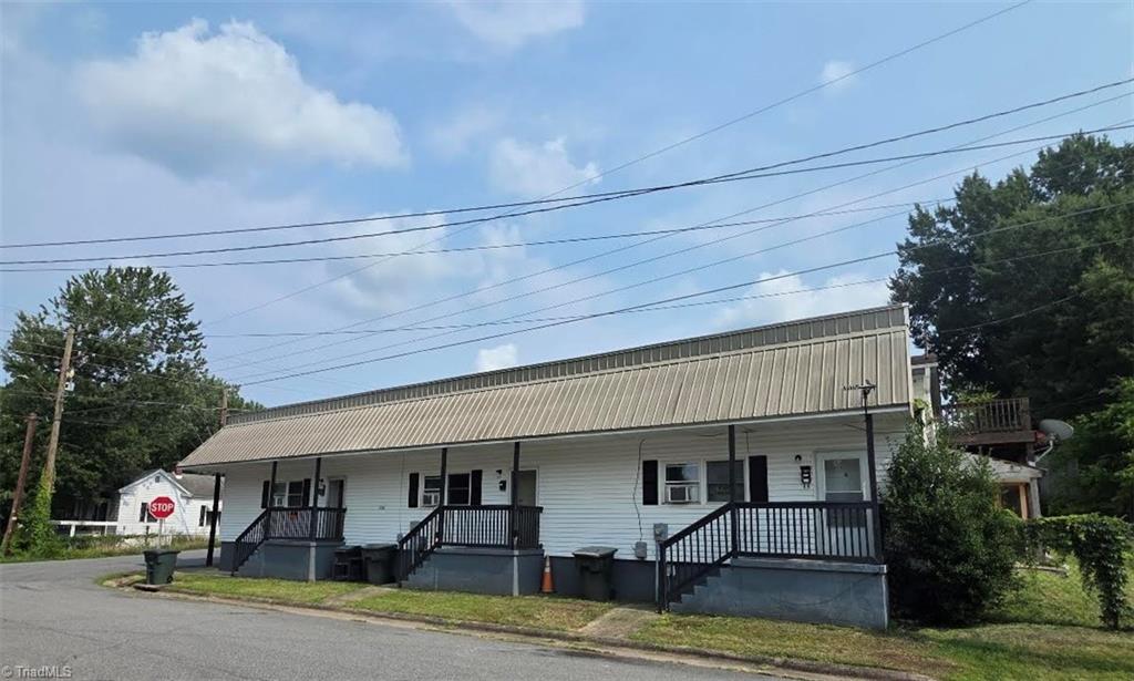 1230 Ridge Avenue Property Photo 1