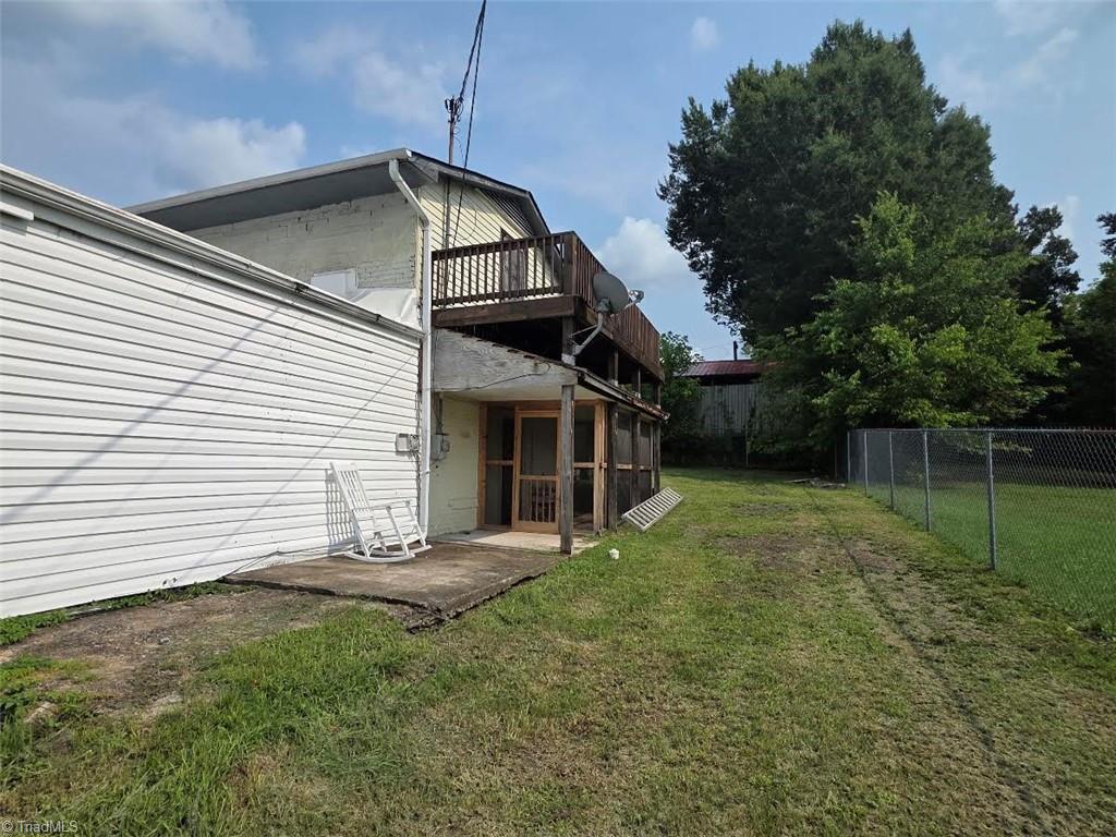 1230 Ridge Avenue Property Photo 5