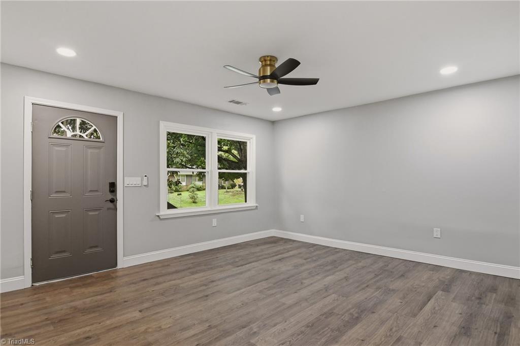 721 Mobile Street Property Photo 3