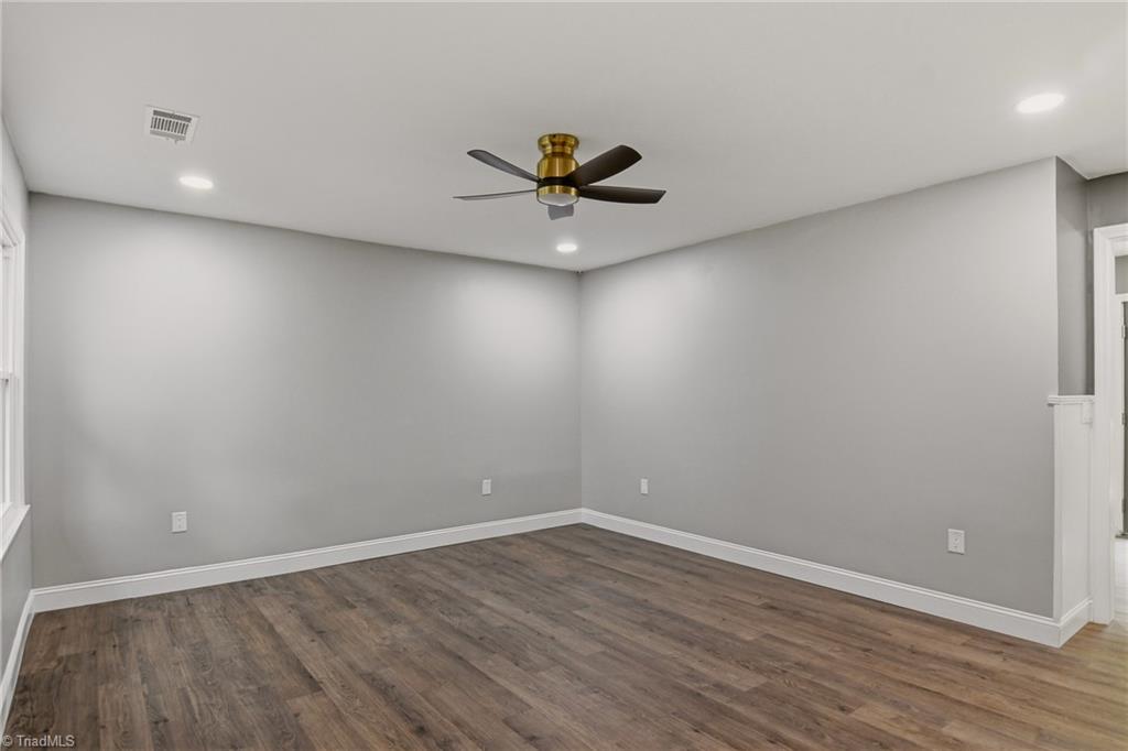 721 Mobile Street Property Photo 4