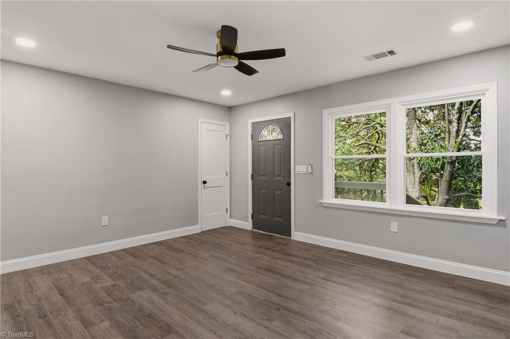721 Mobile Street Property Photo 5