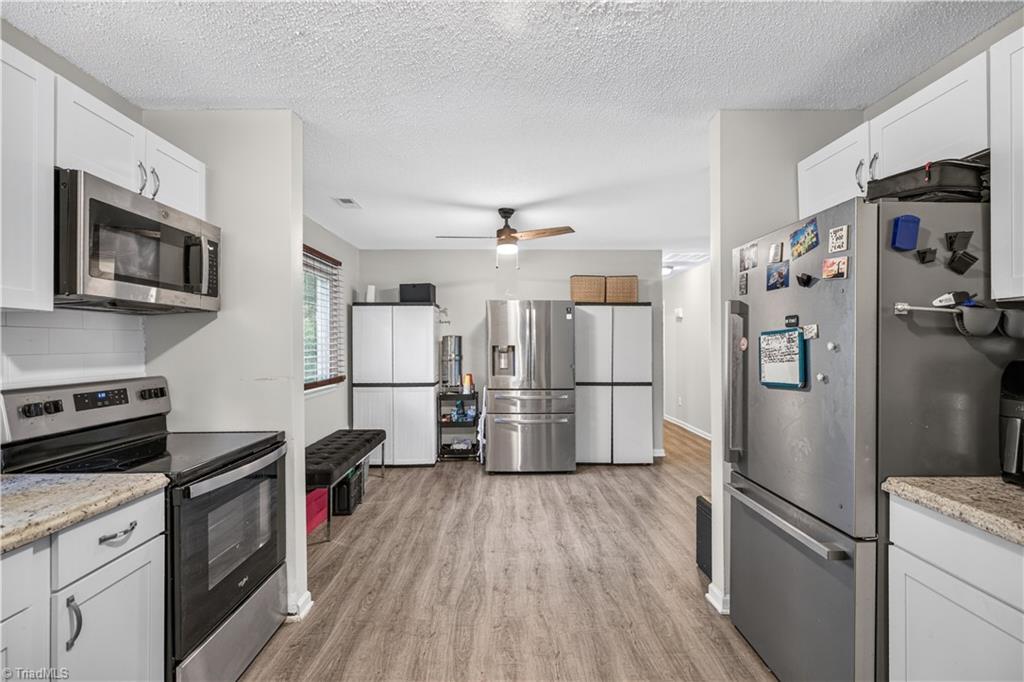 977 Shalimar Drive Property Photo 11