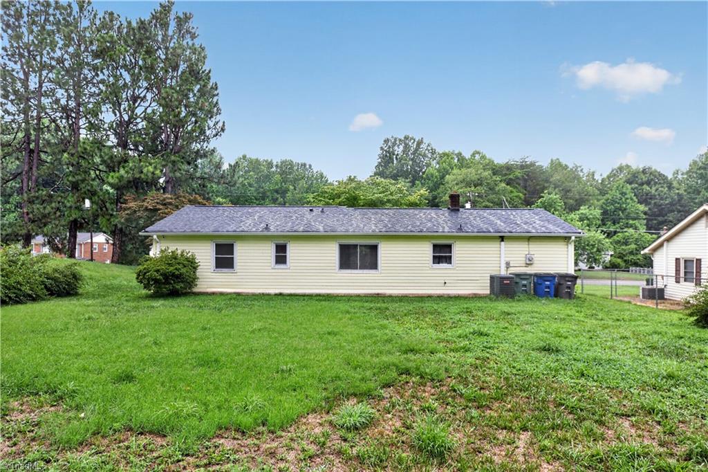 977 Shalimar Drive Property Photo 25