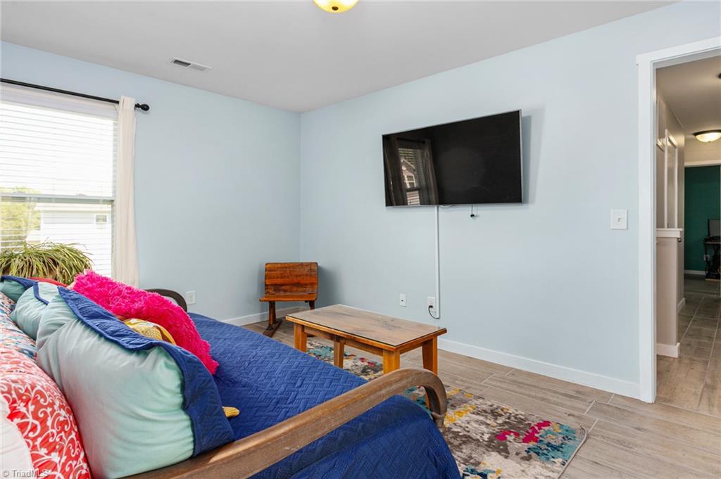 2402 Autumn Mist Drive Property Photo 21