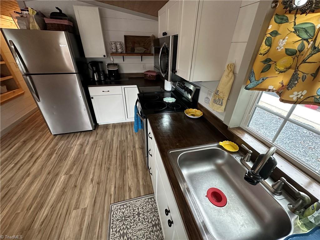 120 Cardinal Drive Property Photo 13
