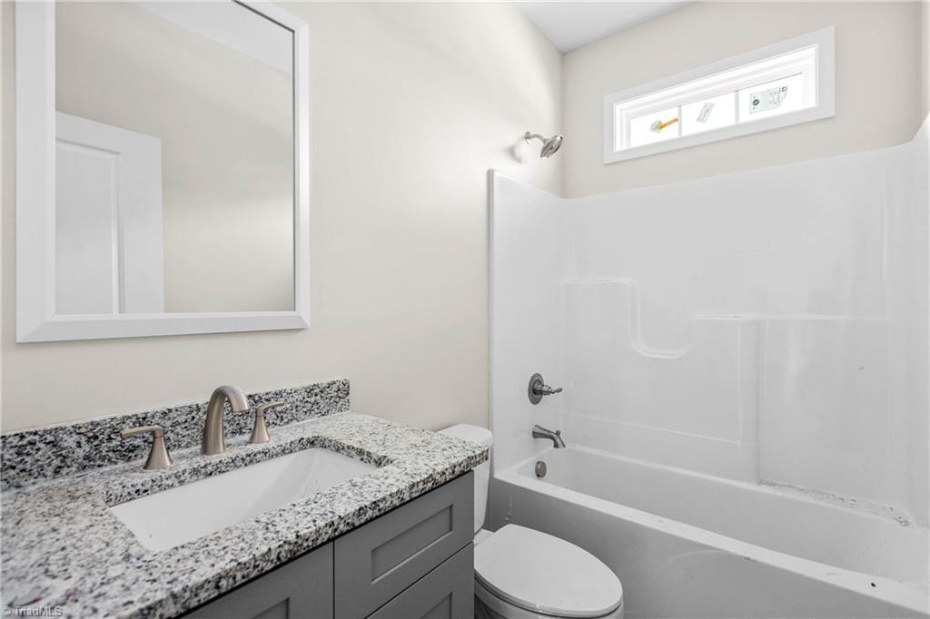 2459 Griffith Road Property Photo 7