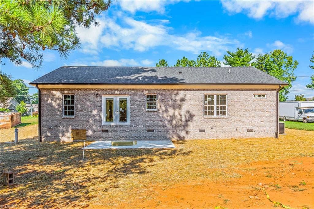 2459 Griffith Road Property Photo 12
